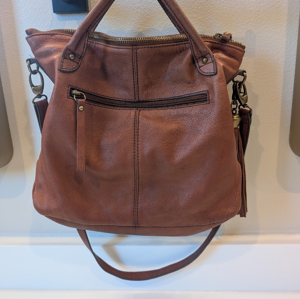 Lucky Brand chestnut leather hobo/cross body bag - Picture 9 of 13
